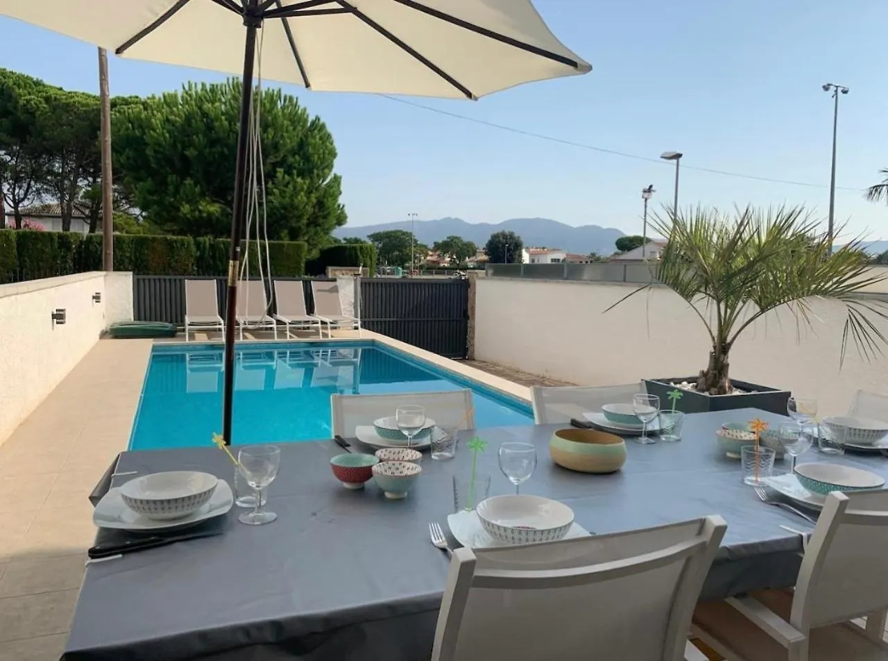 Welcs Villa 021 Emp Caza Con Piscina Privada Empuriabrava